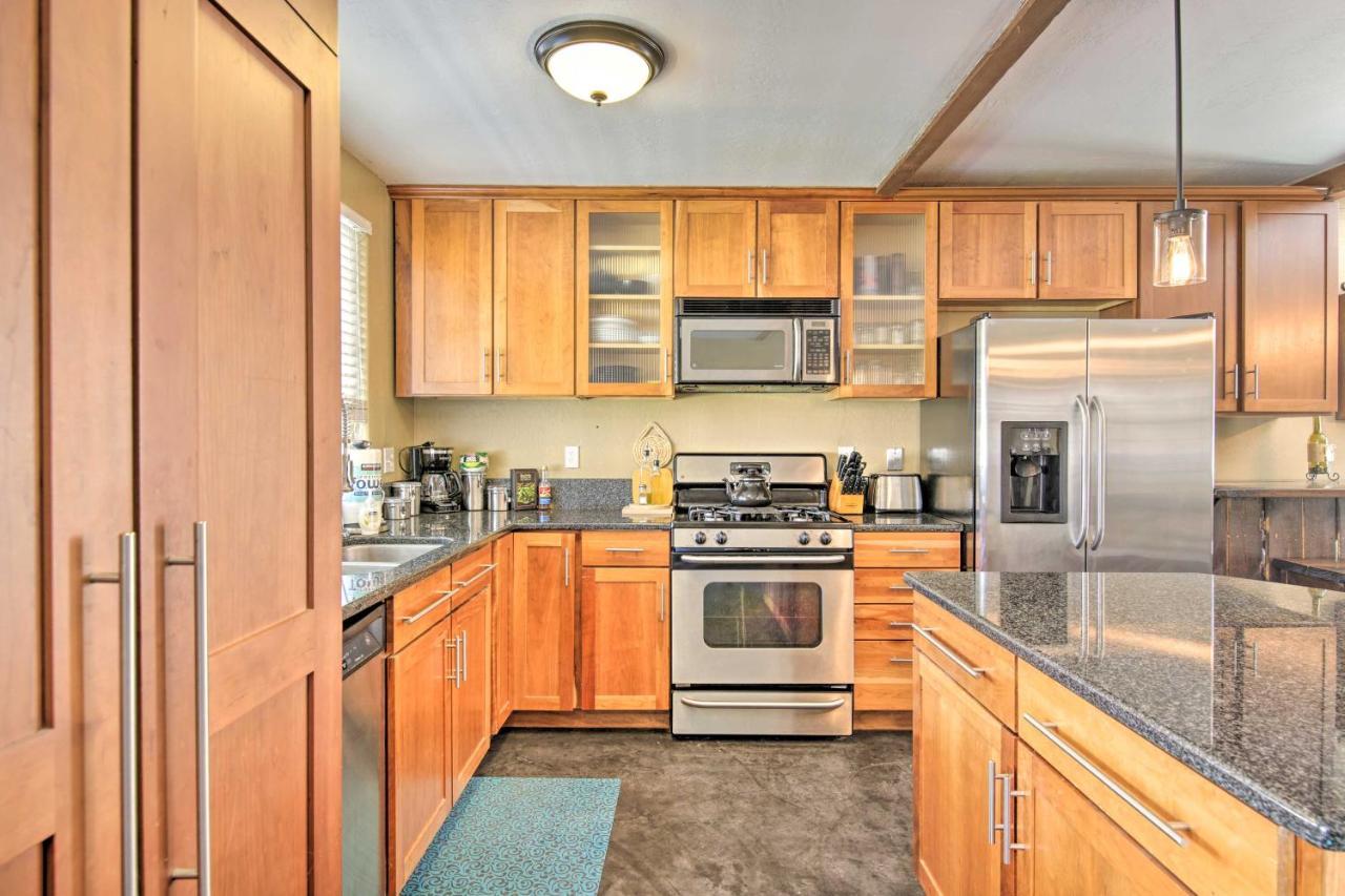 Central Phoenix Cottage With Private Yard! Exterior foto